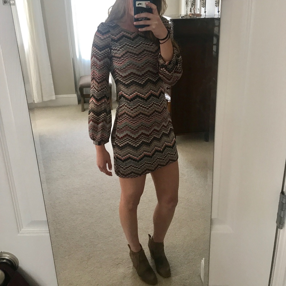 Hello Miss long sleeve dress